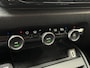 Citroën E-C4 Feel Edition 50 kWh | Keyless | Stuurverwarming | Achteruitrijcamera | Parkeersensoren voor + achter | Adaptive Cruise Control |