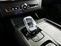 Volvo XC90 T8 Plug-in hybrid AWD Ultra Dark | Panoramadak | 360° camera | Bowers & Wilkins | Luchtvering | Head-up display | Stoelventilatie | Trekhaak