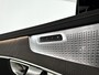 Volvo XC90 T8 Plug-in hybrid AWD Ultra Dark | Panoramadak | 360° camera | Bowers & Wilkins | Luchtvering | Head-up display | Stoelventilatie | Trekhaak