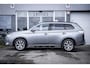 Mitsubishi Outlander 2.0 PHEV Instyle Schuifdak|Leder|Trekhaak|Elek.a-klep|Camera|Rockford-Fosgate