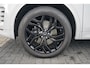 Land Rover Discovery Sport P270e PHEV Business Landmark Edition | Voorstoelen/Achterbank verwarmd | Elektrische trekhaak |