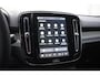 Volvo EX40 Single Motor Extended Range Plus 82 kWh / Panoramadak / Harman Kardon / 360 camera / Microtech/Nubuck / 20'' 5-Spaaks Black Diamond Cut