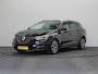 Renault Megane Estate TCe 140pk Intens | Volledig lederen interieur | Elektrische bestuurdersstoel | Head Up Display | Stoel en stuurverwarming |