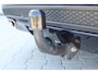 Mercedes-Benz C-klasse Estate 180 Business Solution AMG | Incl. 12 maanden garantie | Lederen sportstoelen | Cruise control | Climate control | Trekhaak | Zwarte hemel | LED Koplampen | 18" LM | Elektrische achterklep | Achteruitrijcamera | Dodehoek detectie |