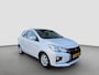 Mitsubishi Space Star 1.2 70pk Dynamic | Camera | Cruise control | Climate Control | Lichtmetalen velgen | Carplay | Achterspoiler | Bluetooth | Licht/regensensor |