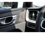 Volvo XC60 T8 455PK Automaat AWD Plus Black Edition Google infotainment / 21" lichtmetalen velgen / Verwarmbare voorstoelen en stuurwiel / Adaptieve cruise control