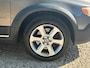 Volvo XC70 2.4 D5 Kinetic | Automaat + Schuif/kantel dak + Leder + Memory nu € 3.450,-!!!
