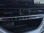 Fiat 500 Urban 42 kWh | Achteruitrijcamera | Airco (automatisch) | Apple Carplay/Android Auto|telefoonintegratie premium