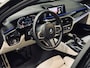 BMW 5-Serie Touring 530i High Exe. M-Sport | Panorama | Comf.Stoel | CarPlay