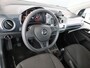 Volkswagen Up! 1.0 65 pk | Navigatie via App | Airco | Parkeersensoren achter | Achteruitrijcamera | Cruise control |