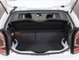 Volkswagen Up! 1.0 65 pk | Navigatie via App | Airco | Parkeersensoren achter | Achteruitrijcamera | Cruise control |