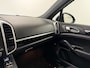 Porsche Cayenne 3.0 S E-Hybrid Platinum Edition | Dealer ond. | Org. NL | Apple Carplay | Trekhaak |