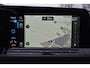 Volkswagen Golf 1.5 eTSI R-Line Business , BIN+BUIT R-LINE , TREKHAAK , A UITRIJ CAM , NAVI , CLIMATR , LMV18 , LED KOPL ,