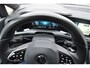 Volkswagen Golf 1.5 eTSI R-Line Business , BIN+BUIT R-LINE , TREKHAAK , A UITRIJ CAM , NAVI , CLIMATR , LMV18 , LED KOPL ,