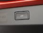 Volkswagen T-Roc R-Line First Edition 1.5 eTSI 150 PK | Navigatie | Black style | Panoramadak | Trekhaak | 360 camera | LED Matrix |