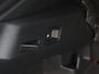 Volkswagen T-Roc R-Line First Edition 1.5 eTSI 150 PK | Navigatie | Black style | Panoramadak | Trekhaak | 360 camera | LED Matrix |