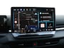 Volkswagen T-Roc R-Line First Edition 1.5 eTSI 150 PK | Navigatie | Black style | Panoramadak | Trekhaak | 360 camera | LED Matrix |