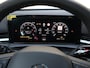 Volkswagen T-Roc R-Line First Edition 1.5 eTSI 150 PK | Navigatie | Black style | Panoramadak | Trekhaak | 360 camera | LED Matrix |