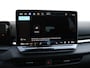 Volkswagen T-Roc R-Line First Edition 1.5 eTSI 150 PK | Navigatie | Black style | Panoramadak | Trekhaak | 360 camera | LED Matrix |