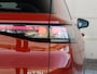 Volkswagen T-Roc R-Line First Edition 1.5 eTSI 150 PK | Navigatie | Black style | Panoramadak | Trekhaak | 360 camera | LED Matrix |