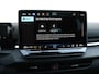 Volkswagen T-Roc R-Line First Edition 1.5 eTSI 150 PK | Navigatie | Black style | Panoramadak | Trekhaak | 360 camera | LED Matrix |