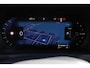 Volvo XC90 T8 455pk Automaat AWD Ultra Black Edition Stoelmassage - en ventilatie Luchtvering / Trekhaak / Panoramadak / Google services / Elektrisch bedienbare voorstoelen met geheugen / Stoelverwarming voor en achter