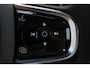 Volvo XC90 T8 455pk Automaat AWD Ultra Black Edition Stoelmassage - en ventilatie Luchtvering / Trekhaak / Panoramadak / Google services / Elektrisch bedienbare voorstoelen met geheugen / Stoelverwarming voor en achter