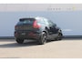Volvo XC40 2.0 177PK Automaat Plus Black Edition Google infotainment / 20" lichtmetalen velgen / Getinte ramen vanaf de B-stijl / Verwarmbare zitplaatsen voor / Harman Kardon Audio installatie