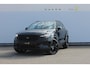 Volvo XC40 2.0 177PK Automaat Plus Black Edition Google infotainment / 20" lichtmetalen velgen / Getinte ramen vanaf de B-stijl / Verwarmbare zitplaatsen voor / Harman Kardon Audio installatie