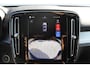 Volvo XC40 2.0 177PK Automaat Plus Black Edition Google infotainment / 20" lichtmetalen velgen / Getinte ramen vanaf de B-stijl / Verwarmbare zitplaatsen voor / Harman Kardon Audio installatie