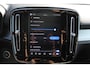 Volvo XC40 2.0 177PK Automaat Plus Black Edition Google infotainment / 20" lichtmetalen velgen / Getinte ramen vanaf de B-stijl / Verwarmbare zitplaatsen voor / Harman Kardon Audio installatie
