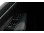 Volvo XC40 2.0 177PK Automaat Plus Black Edition Google infotainment / 20" lichtmetalen velgen / Getinte ramen vanaf de B-stijl / Verwarmbare zitplaatsen voor / Harman Kardon Audio installatie