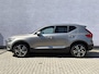Volvo XC40 2.0 T4 Inscription | Harman Kardon Audio | Schuif-/Kanteldak | Keyless | Stoelverwarming | BLIS | Achteruitrijcamera | Lichtmetalen Velgen 19 inch | Parkeersensoren V+A | Trekhaak