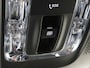 Mercedes-Benz B-klasse 200 Business Solution AMG /Panoramadak /Memory /Nightpakket
