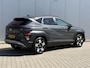 Hyundai Kona 1.6 GDI HEV Comfort Smart / All-season banden / Navigatie / Apple carplay/Android Auto / Stoel en Stuur verwarming / Fabrieksgarantie tot 6-2029 /
