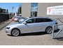 Skoda Superb Combi 1.5 TSI ACT FULL OPTIONS!! Automaat/Orig NL/Panoramadak/Apple carlay/Virtueel cockpit/Stoelverwarming voor en achter/Achteruitrijcamera/Trekhaak/Adaptive cruise control/Navigatie/Dodehoek assistent