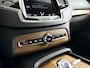 Volvo XC90 T8 Twin Engine AWD Inscription | Panoramadak | Parkeercamera | Luchtvering | Head-up display | Stoelverwarming | Climate control | Trekhaak