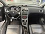 Peugeot 307 CC 1.6-16V **Pik de zomerzonnestralen mee met deze klassieker in spé!** Scherpe meeneemprijs!