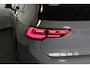 Volkswagen Golf 1.5 TSI R-Line Business Mondsteingrau | Trekhaak | IQ Light | Carplay | Navi | Stoelverw. | 18" LMV | PDC V+A