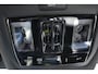 Volkswagen Tiguan 1.5 272PK eHybrid R-Line Edition Assistance Pakket | Comfort Pakket Plus | Interieur Style Pakket | Design Pakket | Schuif-kanteldak | Wegklapbare trekhaak | Head-up display | Harman Kardon | VERLENGDE GARANTIE