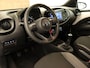 Toyota Aygo X 1.0 VVT-i MT Play - ORIGINEEL NEDERLANDSE AUTO - AIRCO - ADAPTIEVE CRUISE CONTROL - ACHTERUITRIJCAMERA - BLUETOOTH - LICHTSENSOR - DAB RADIO