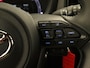 Toyota Aygo X 1.0 VVT-i MT Play - ORIGINEEL NEDERLANDSE AUTO - AIRCO - ADAPTIEVE CRUISE CONTROL - ACHTERUITRIJCAMERA - BLUETOOTH - LICHTSENSOR - DAB RADIO