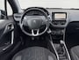 Peugeot 2008 1.2 Blue Lion - Trekhaak - Panorama dak - NAP