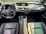Lexus UX 250h Luxury Line + OH historie|Trekhaak|LED|Keyless|Leder|Adaptive cruise|Climate|Navi|Apple|Android|Dodehoek|Camera|PDC