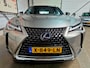 Lexus UX 250h Luxury Line + OH historie|Trekhaak|LED|Keyless|Leder|Adaptive cruise|Climate|Navi|Apple|Android|Dodehoek|Camera|PDC