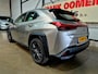 Lexus UX 250h Luxury Line + OH historie|Trekhaak|LED|Keyless|Leder|Adaptive cruise|Climate|Navi|Apple|Android|Dodehoek|Camera|PDC