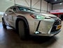 Lexus UX 250h Luxury Line + OH historie|Trekhaak|LED|Keyless|Leder|Adaptive cruise|Climate|Navi|Apple|Android|Dodehoek|Camera|PDC