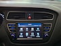 Hyundai i20 1.2 (4 Cil) Carplay/Android auto/Cruise/Camera/Bluetooth/Stoel en stuurverwarming