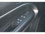 Jeep Avenger Summit 54 kWh 100%SOH! Tot 8 Jaar Garantie! | Schuif-/Kanteldak | Stoelverwarming | Navigatie | Warmtepomp | Summit Pack | Convenience Pack | Climate Control |