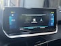 Peugeot e-2008 Allure Pack EV 3-FASEN 50kWh 136pk | ADAPTIVE CRUISE | STOELVERW. | 180° CAMERA | LEDER/STOF | i-COCKPIT® | KEYLESS START |